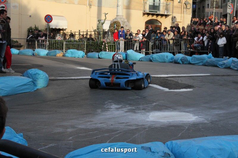 111120 sport2 240_tn.jpg
